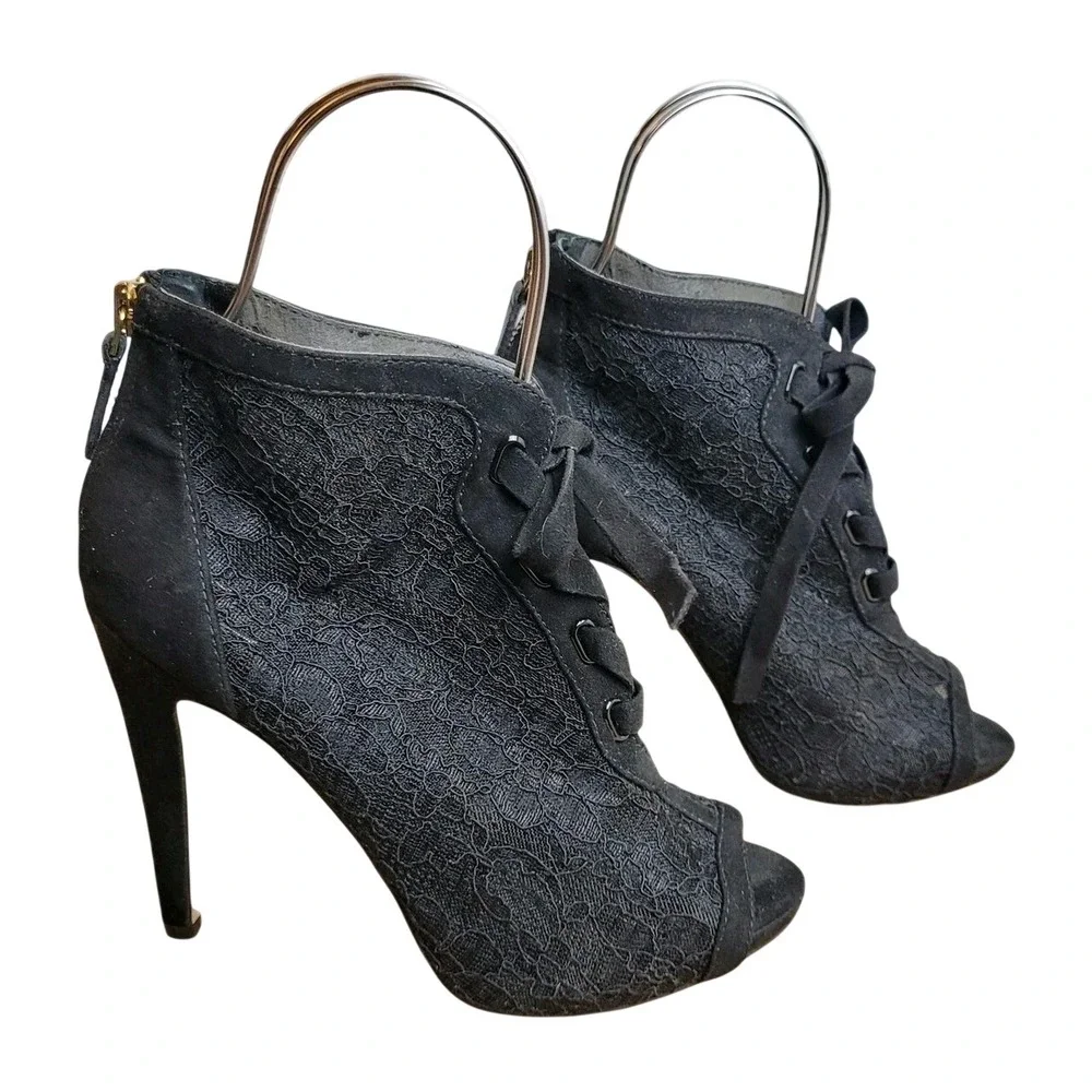 Nine West Enetta Black Lace High Heels Women's 7.5 Peep Toe Zip Boho Whimsigoth.